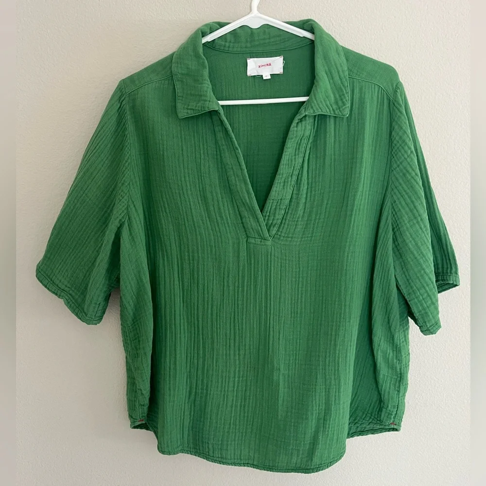 XiRENA Emerald Green Gauzy Top, size Medium - Picture 2 of 7